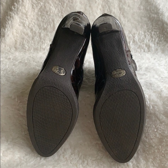 Stuart Weitzman Tortoise Brown Booties. 7 - Picture 5 of 6